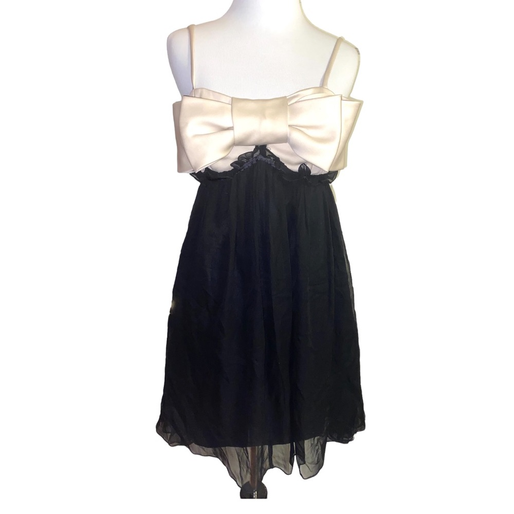 Betsey Johnson vintage bow front dress, beautiful, black and cream, size 2